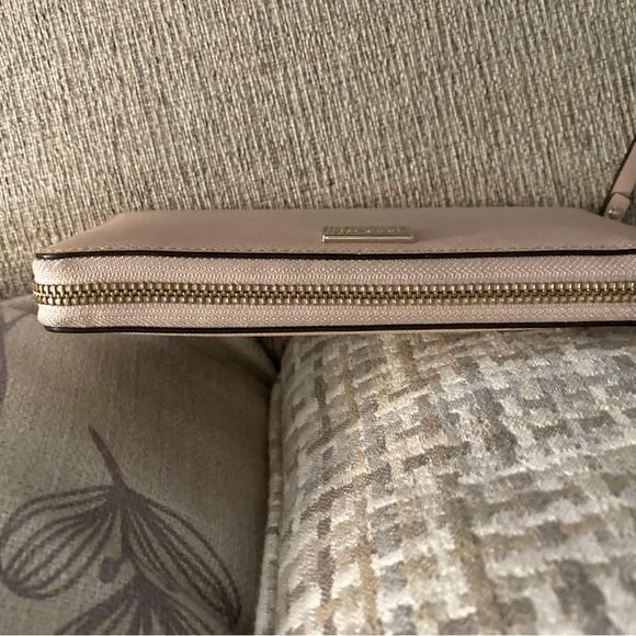COPY - Kate spade wallet - Picture 3 of 3